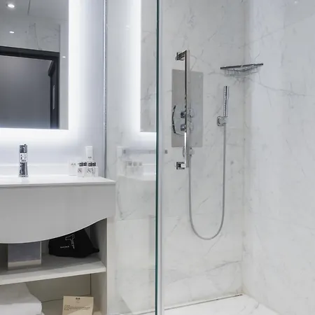 Hotell Genesis Menton