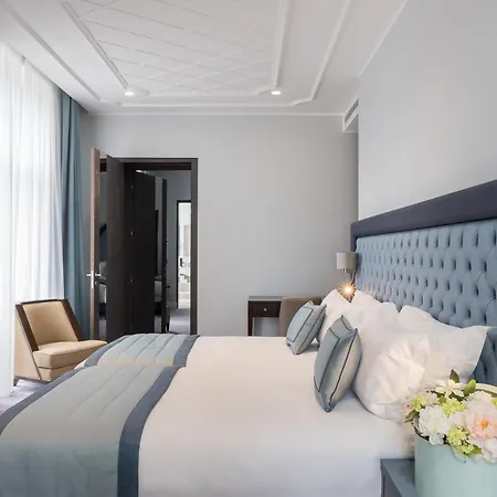 Genesis Μεντόν