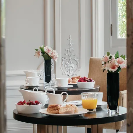 Genesis Hotel