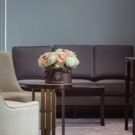 Genesis 5* Μεντόν